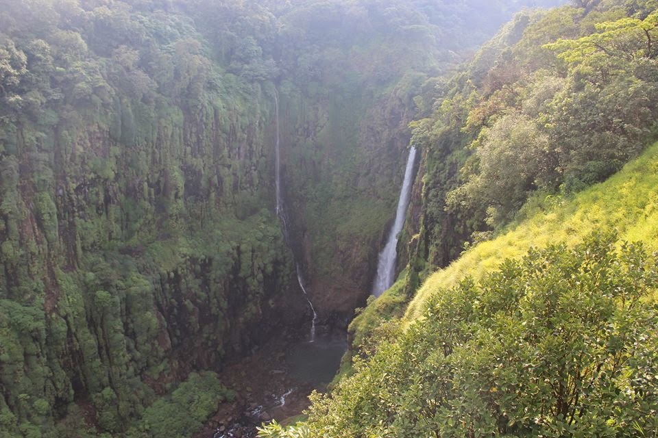 Thosegar falls