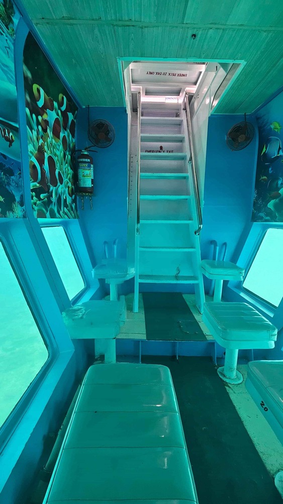 Semi Submarine, North Bay Islands