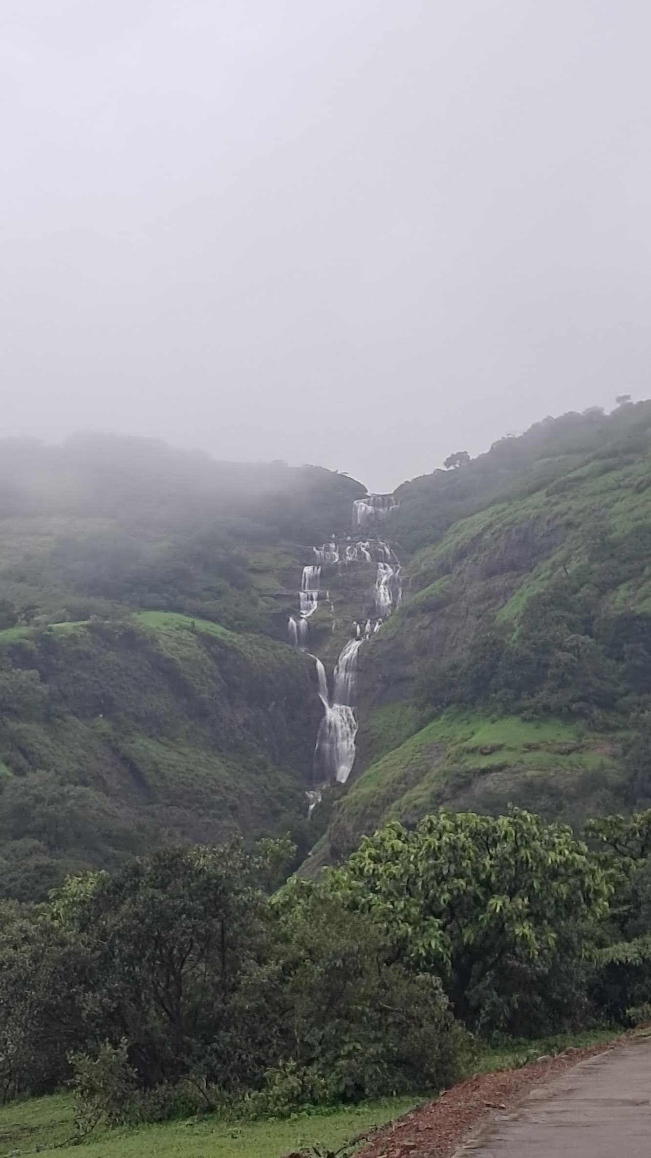 Necklace Falls, Bhandardhara